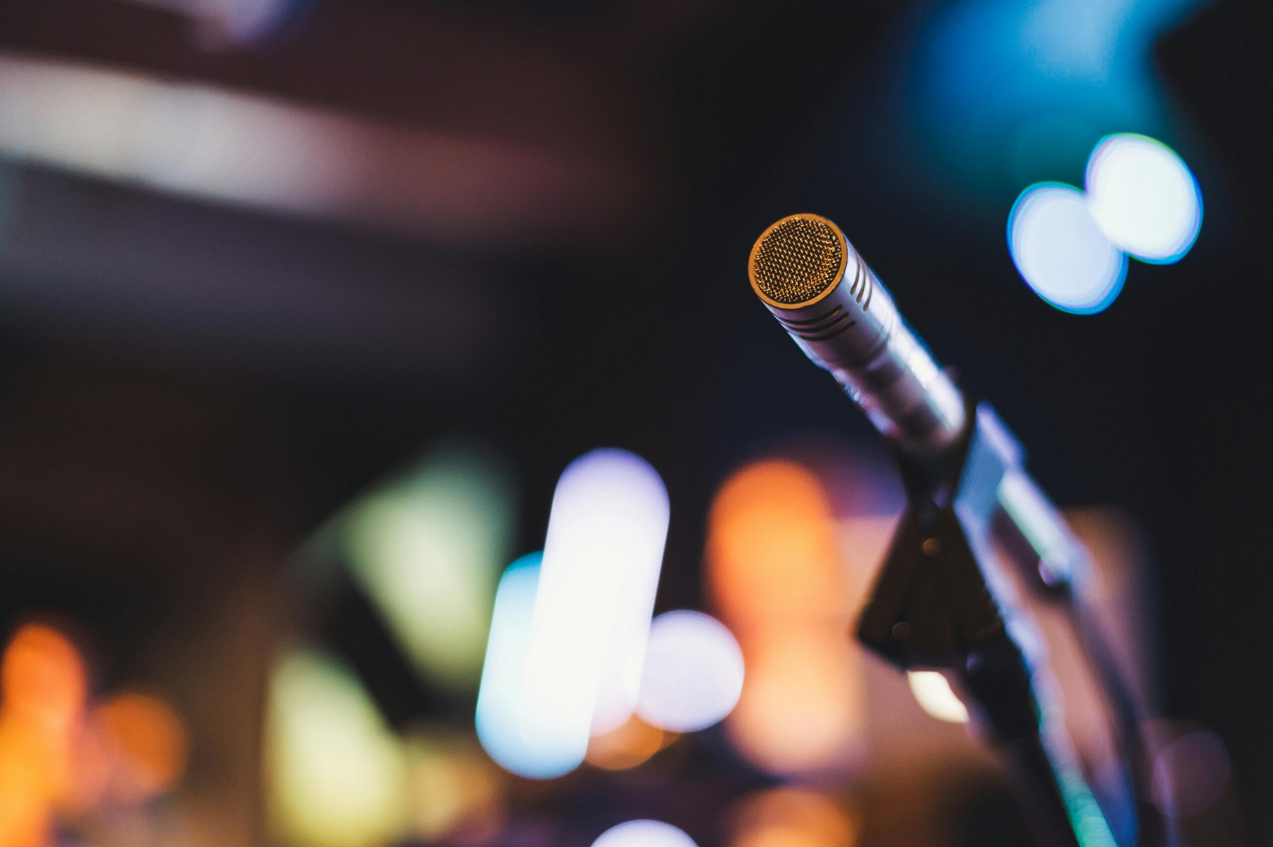 Close up photo of microphone